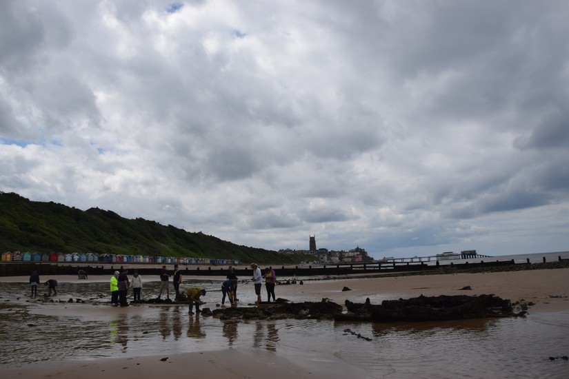 CITiZAN volunteers record the wreck of the SS Fernebo, Cromer, Norfolk, June 2017