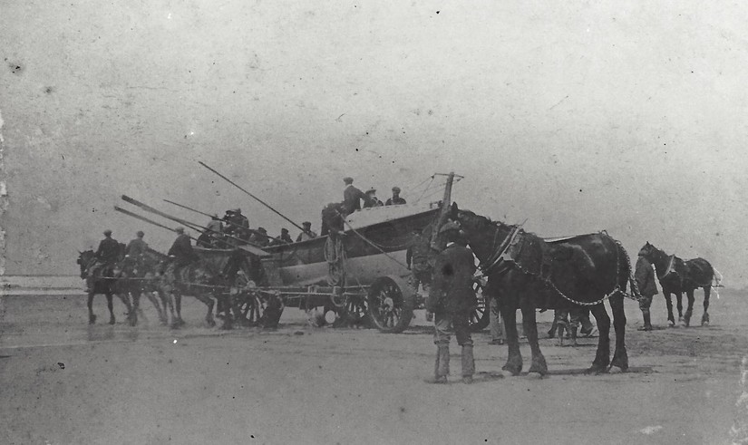 A horse and cart was provided to Northam Burrows lifeboat station to help the crew arrive fresh and ready to pull into peril